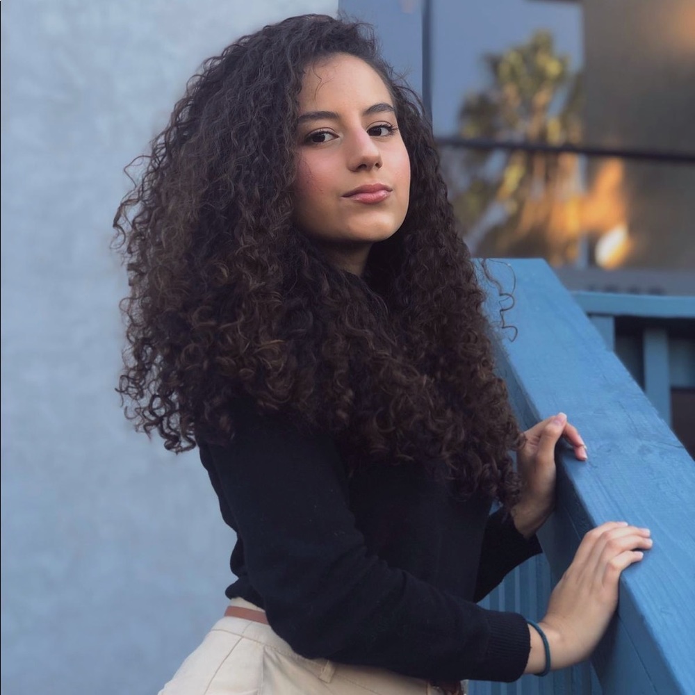 Meet your Posher, Nicole